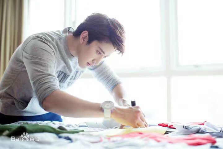 披拉·尼迪裴善官(   /Pirat Nitipaisalkul)高清Mike杂志图册图集