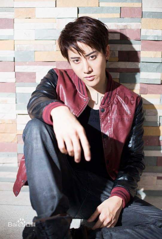 披拉·尼迪裴善官(   /Pirat Nitipaisalkul)高清Mike杂志图册图集