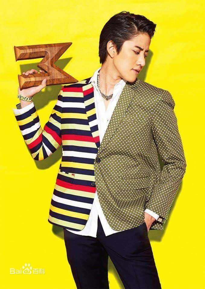 披拉·尼迪裴善官(   /Pirat Nitipaisalkul)高清Mike杂志图册图集