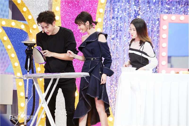 披拉·尼迪裴善官(   /Pirat Nitipaisalkul)Mike综艺图册图册