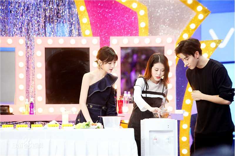 披拉·尼迪裴善官(   /Pirat Nitipaisalkul)Mike综艺图册图册