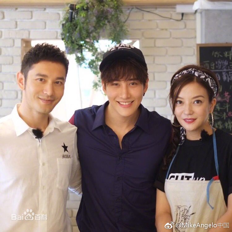 披拉·尼迪裴善官(   /Pirat Nitipaisalkul)Mike综艺图册图册