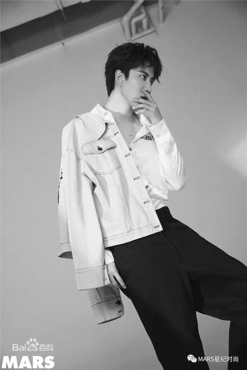 披拉·尼迪裴善官(   /Pirat Nitipaisalkul)高清Mike杂志图册图集