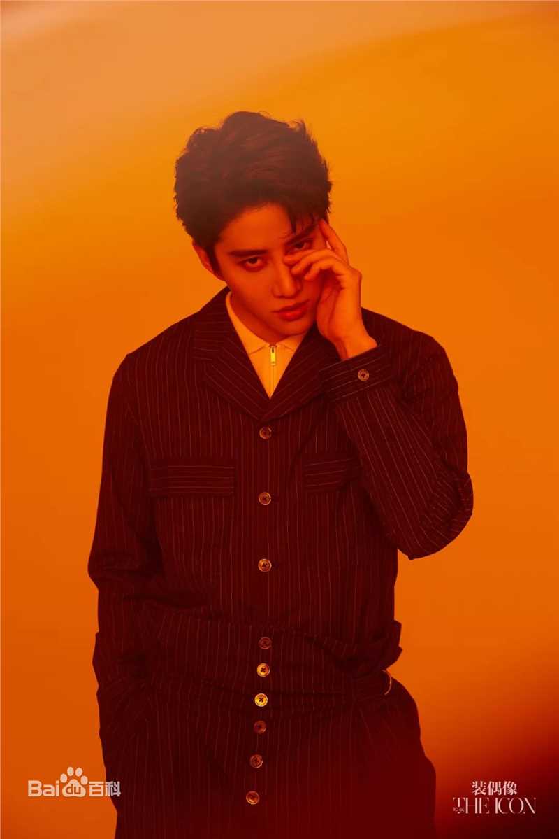 披拉·尼迪裴善官(   /Pirat Nitipaisalkul)高清Mike杂志图册图集