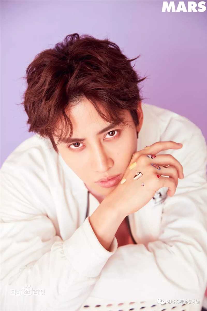 披拉·尼迪裴善官(   /Pirat Nitipaisalkul)高清Mike杂志图册图集