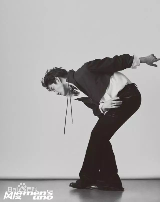 披拉·尼迪裴善官(   /Pirat Nitipaisalkul)高清Mike杂志图册图集