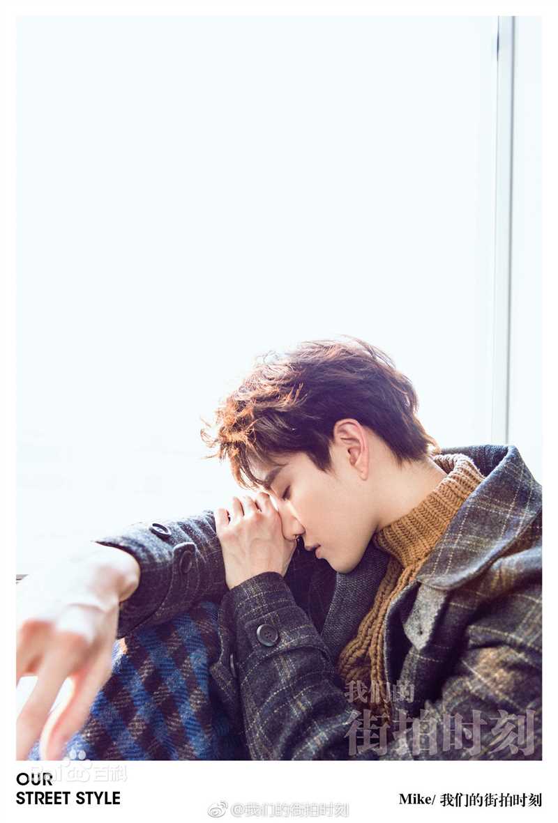 披拉·尼迪裴善官(   /Pirat Nitipaisalkul)Mike街拍图册前后照片