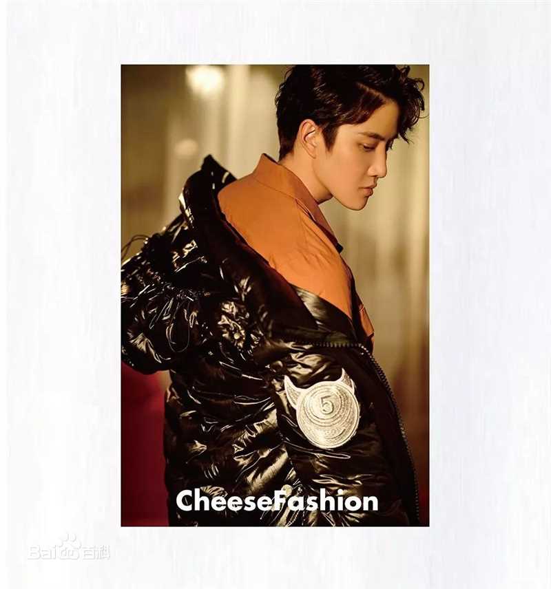 披拉·尼迪裴善官(   /Pirat Nitipaisalkul)Mike街拍图册前后照片