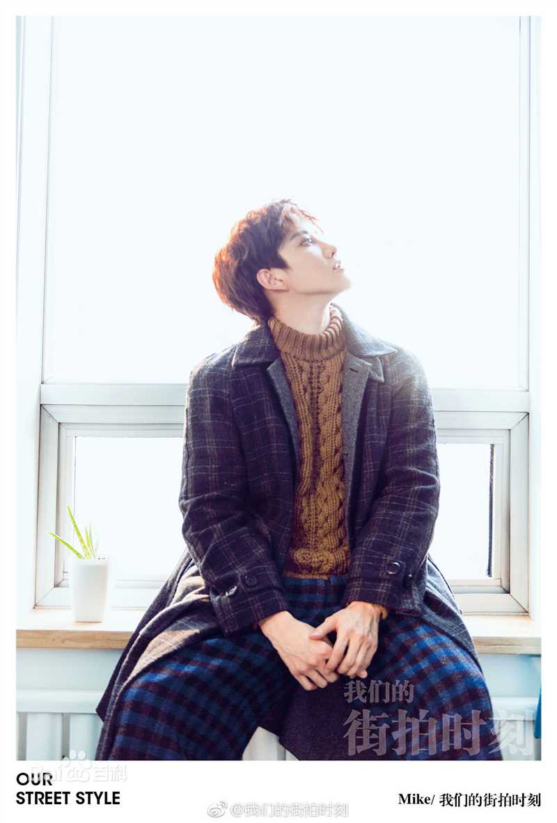 披拉·尼迪裴善官(   /Pirat Nitipaisalkul)Mike街拍图册前后照片
