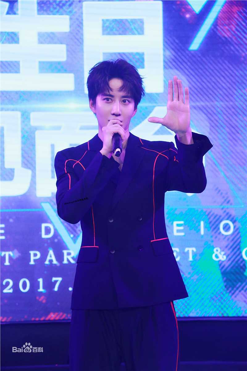 披拉·尼迪裴善官(   /Pirat Nitipaisalkul)Mike活动图册性感图片图集