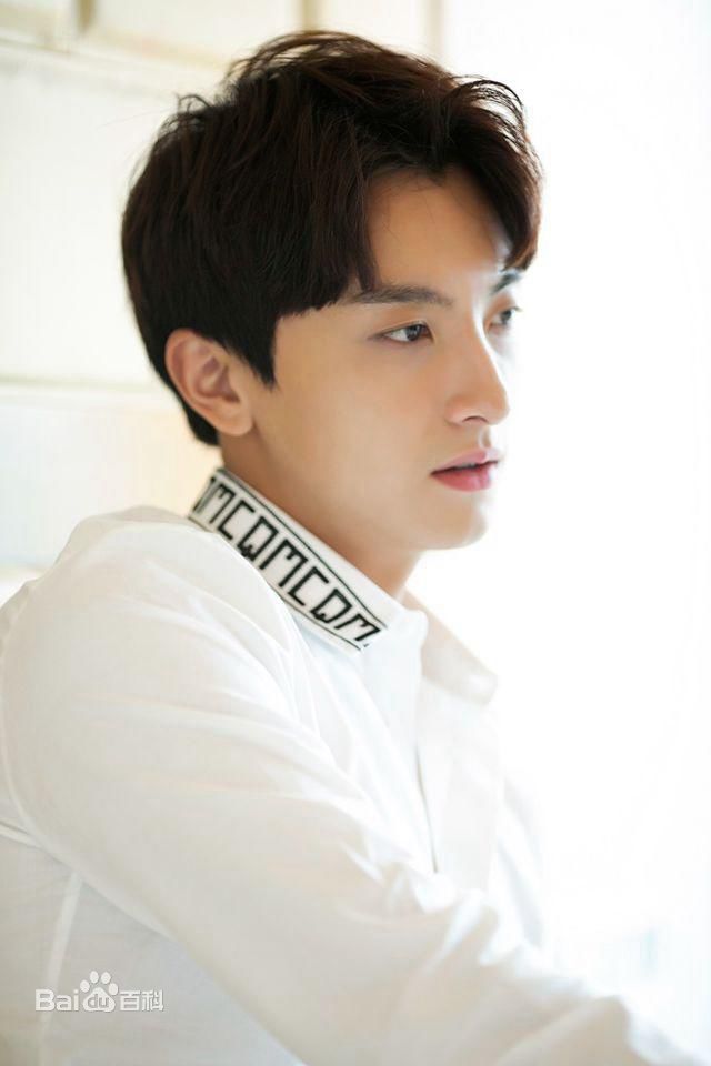 牛骏峰前后照片