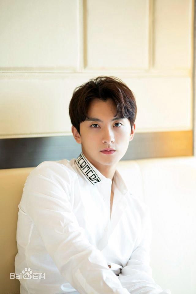 牛骏峰前后照片