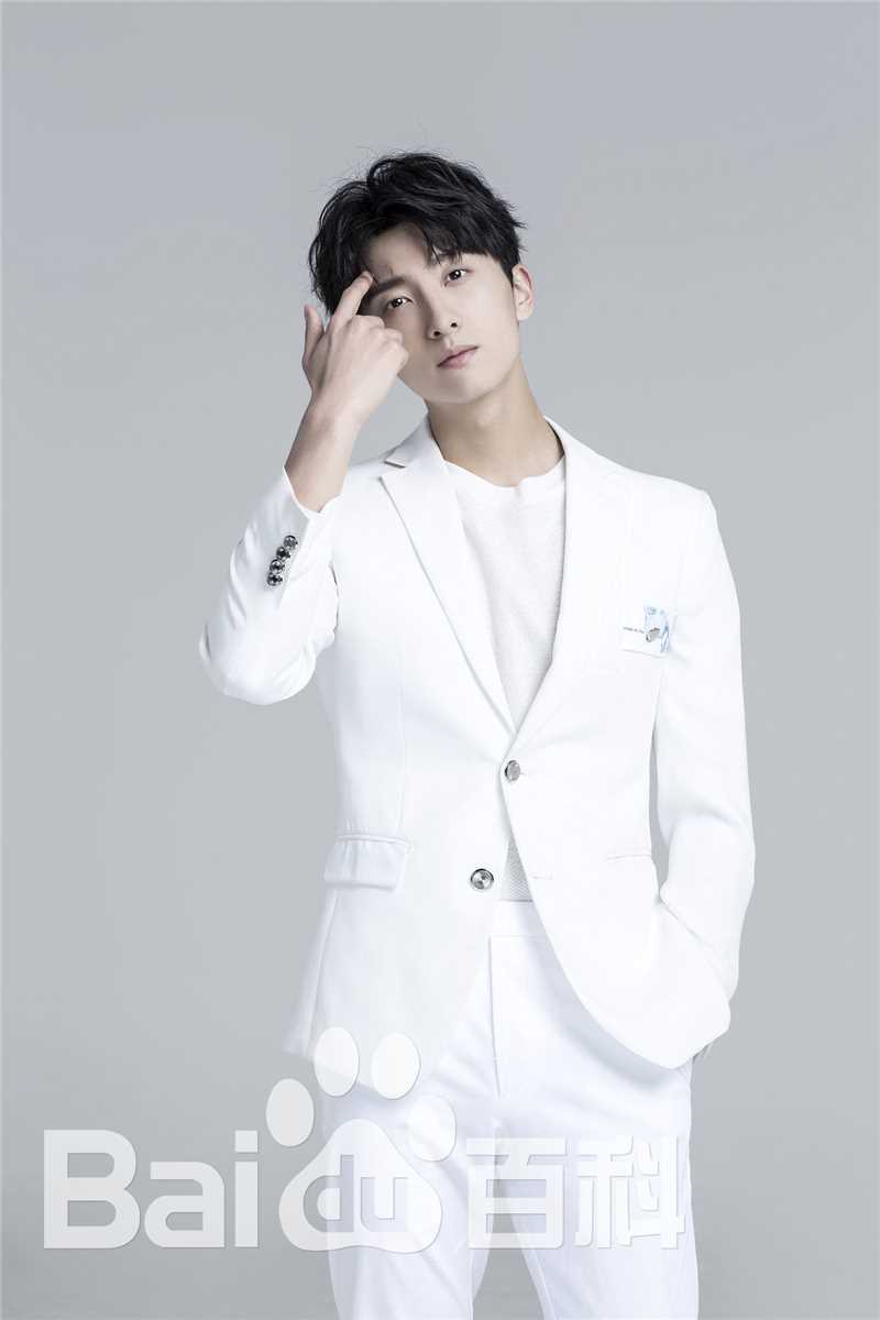 牛骏峰精选各类西装图册