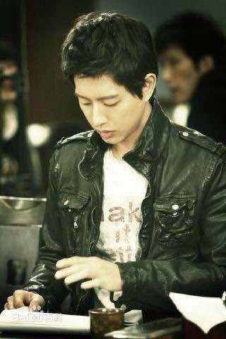 朴海镇(/Park Hae Jin/パクヘジソ)热血商人-河柳壁纸壁纸