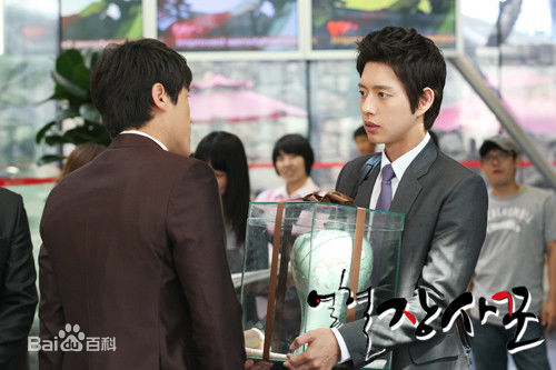 朴海镇(/Park Hae Jin/パクヘジソ)热血商人-河柳壁纸壁纸