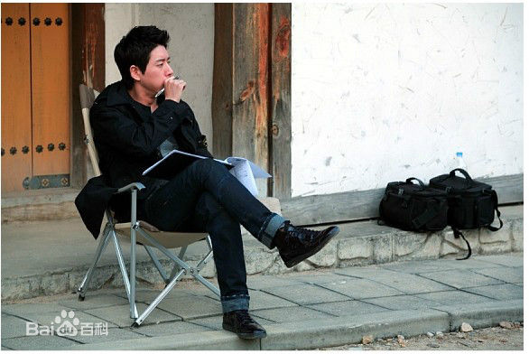 朴海镇(/Park Hae Jin/パクヘジソ)热血商人-河柳壁纸壁纸