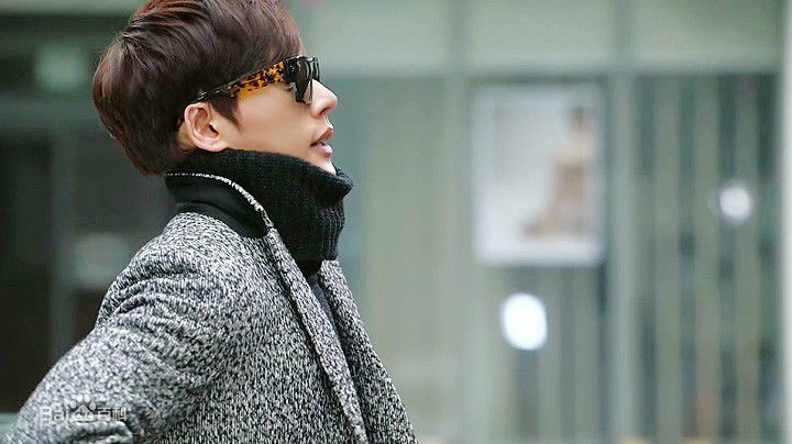 朴海镇(/Park Hae Jin/パクヘジソ)来自星星的你-李辉京壁纸壁纸