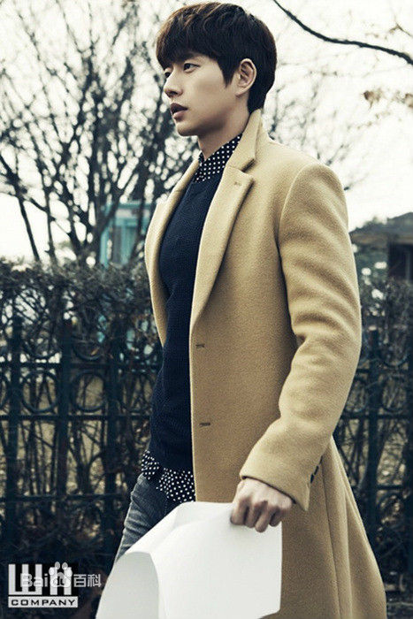 朴海镇(/Park Hae Jin/パクヘジソ)来自星星的你-李辉京壁纸壁纸