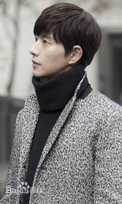 朴海镇(/Park Hae Jin/パクヘジソ)来自星星的你-李辉京壁纸壁纸