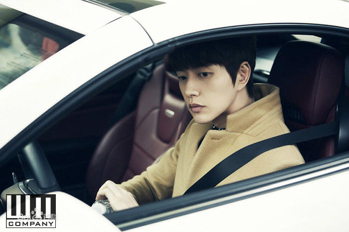 朴海镇(/Park Hae Jin/パクヘジソ)来自星星的你-李辉京壁纸壁纸