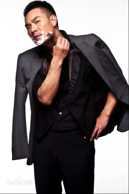 李君峰演员前后照片