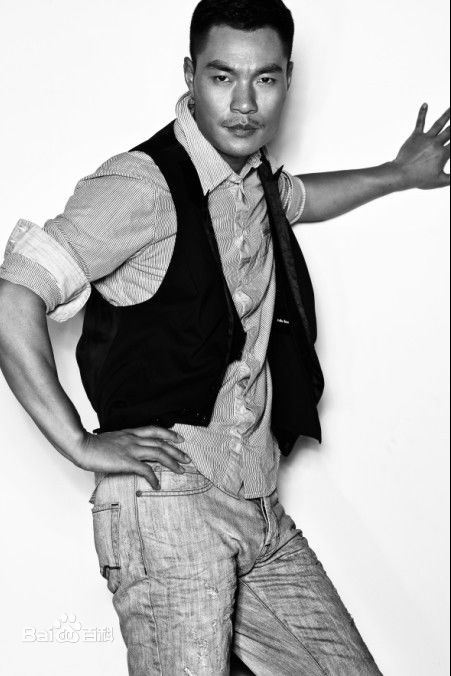 李君峰演员前后照片