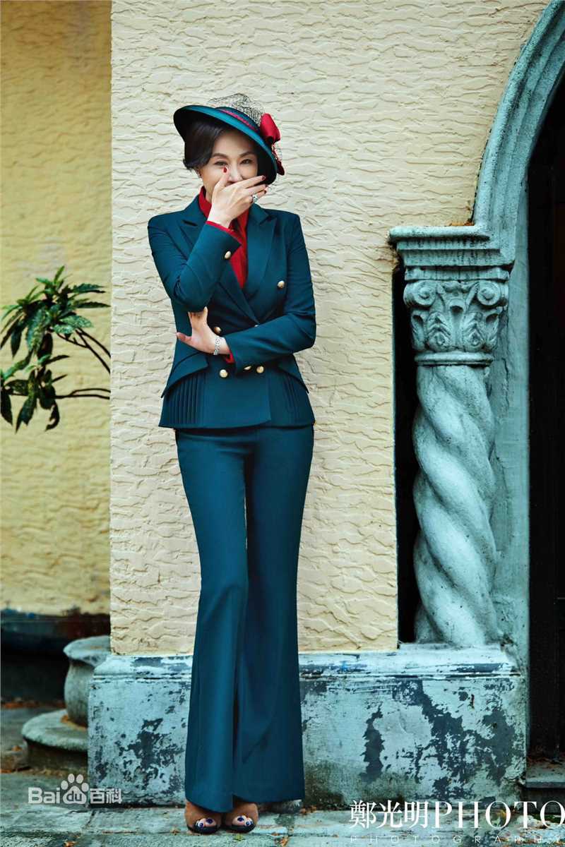 乔于庭 贵族风范素颜照壁纸