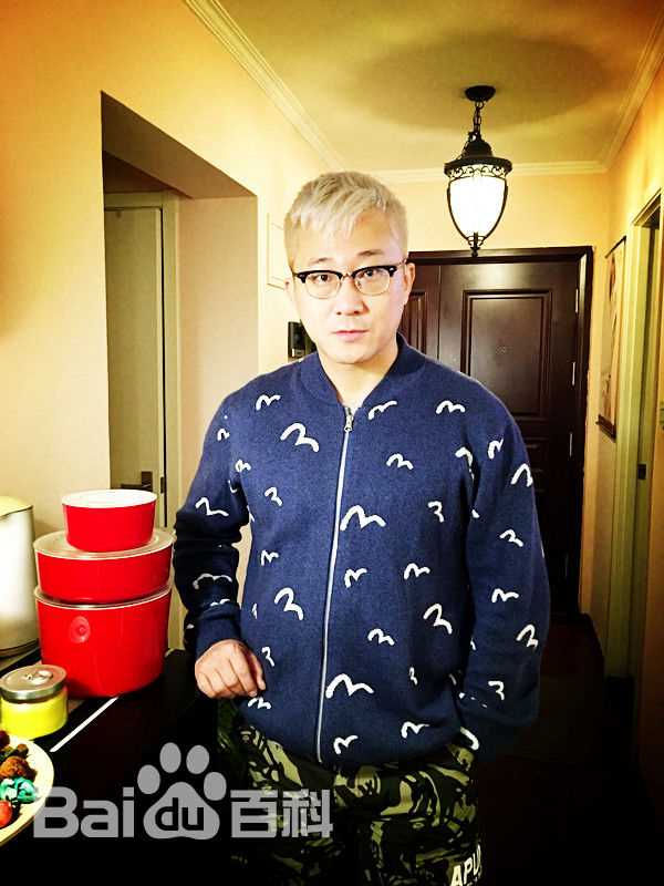 郭大雷(Zorro)生活照壁纸壁纸