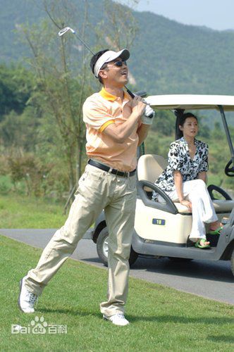 精选谭洋在《不如跳舞》饰董家凯中的图册