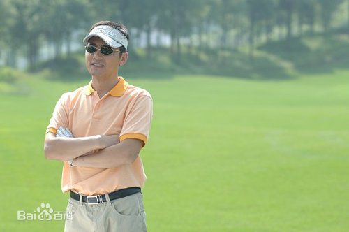 精选谭洋在《不如跳舞》饰董家凯中的图册