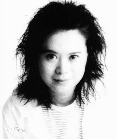 胡玥导演相册性感图片图集