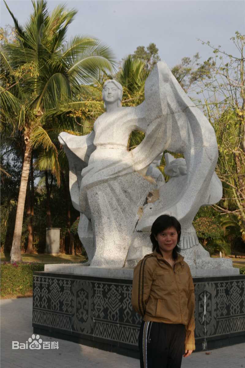 胡玥导演相册性感图片图集