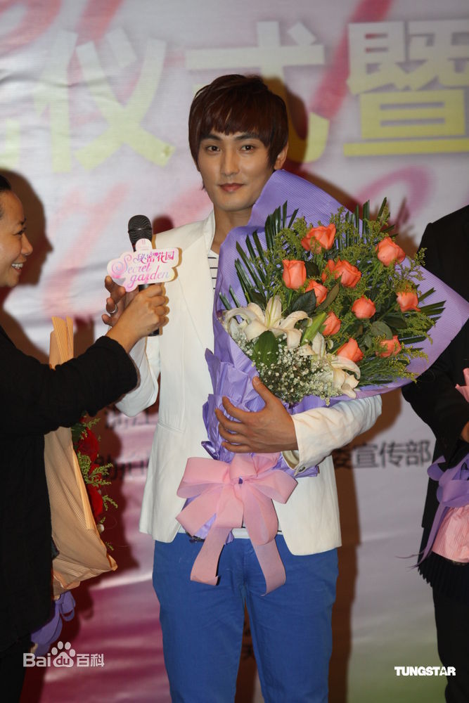 最优质安七炫(Kang Ta)精彩图册