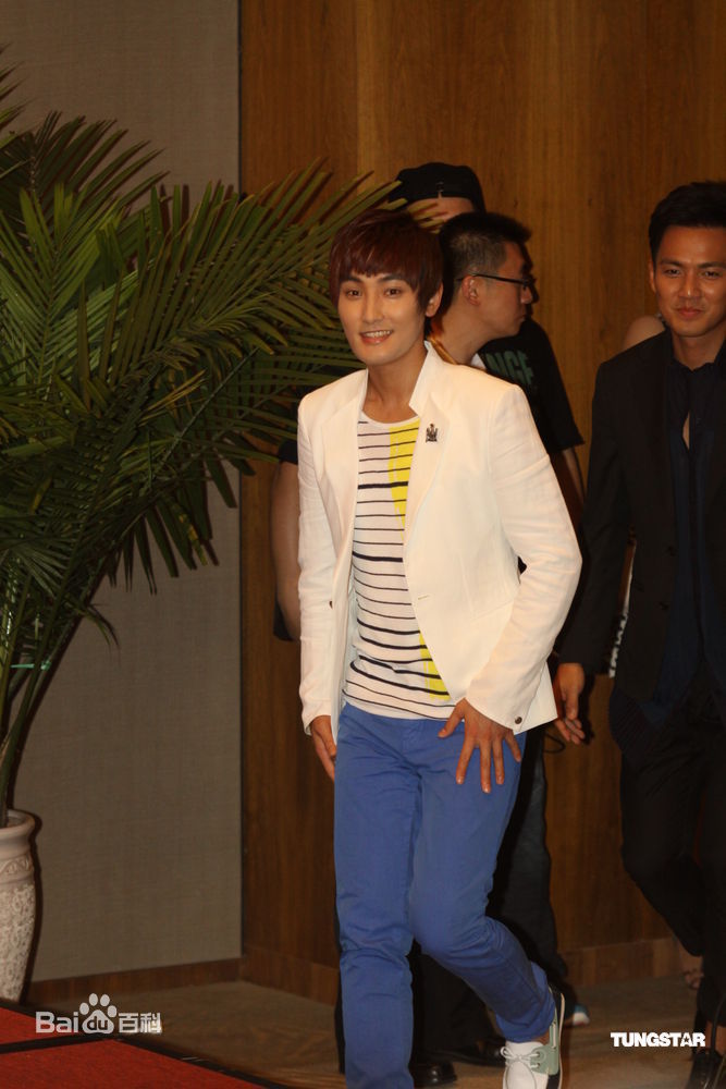 最优质安七炫(Kang Ta)精彩图册