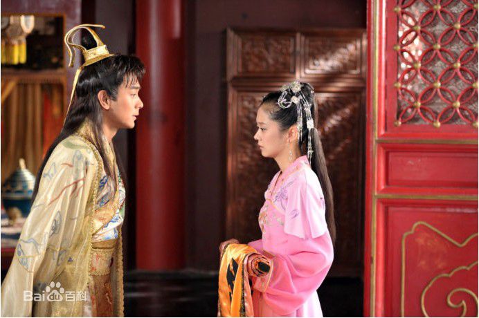 唐宸禹(Tae Suttawat，Suttawat Settakorn)2010年《刁蛮俏御医》最新剧照