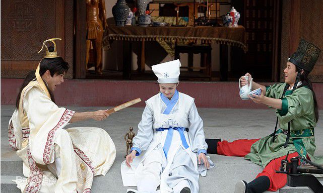 唐宸禹(Tae Suttawat，Suttawat Settakorn)2010年《刁蛮俏御医》最新剧照