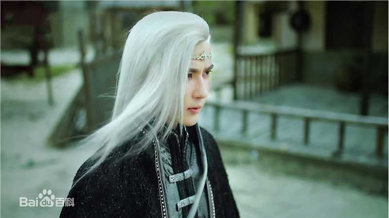 最新于朦胧(Alan Yu)在《轩辕剑之汉之云》徐暮云中的壁纸