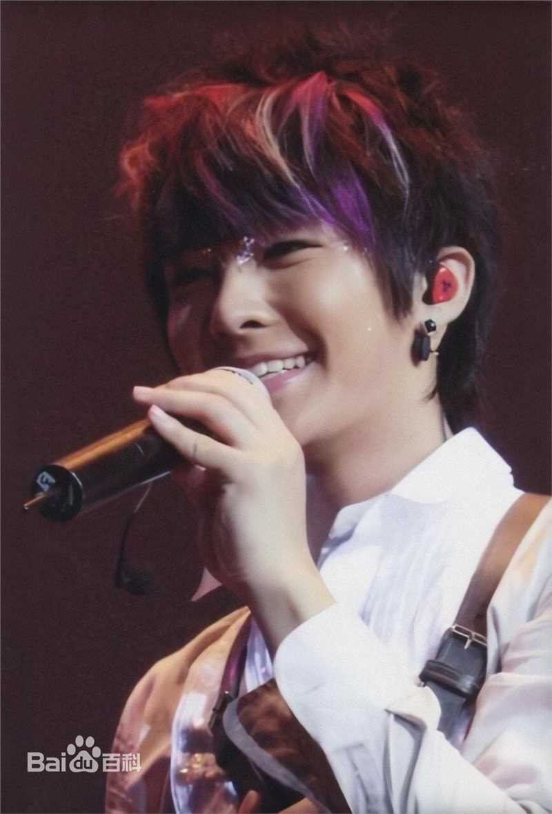 炎亚纶(Aaron、Arron)吴庚霖小朋友性感图片图集