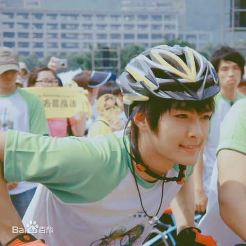 炎亚纶(Aaron、Arron)吴庚霖小朋友性感图片图集