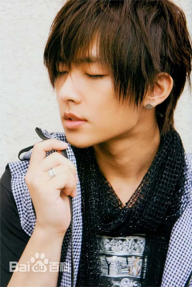 炎亚纶(Aaron、Arron)吴庚霖小朋友性感图片图集