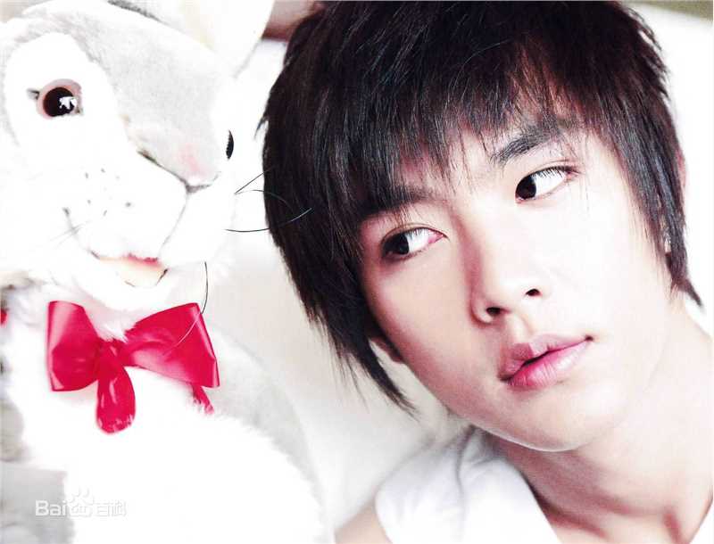 炎亚纶(Aaron、Arron)吴庚霖小朋友性感图片图集