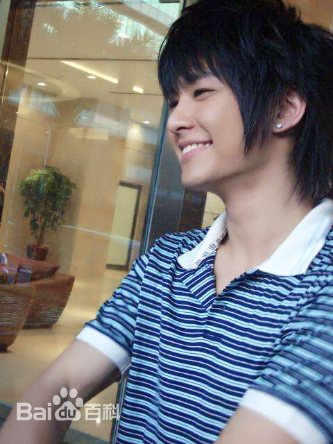 炎亚纶(Aaron、Arron)吴庚霖小朋友性感图片图集