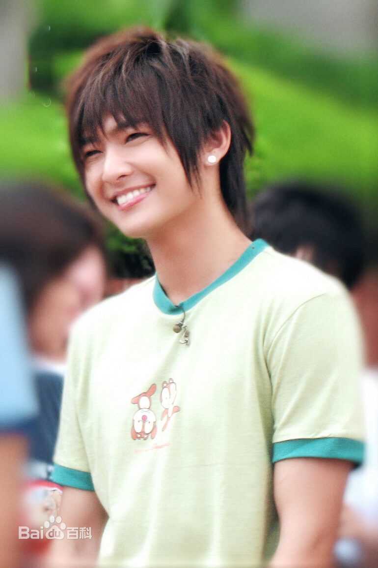 炎亚纶(Aaron、Arron)吴庚霖小朋友性感图片图集