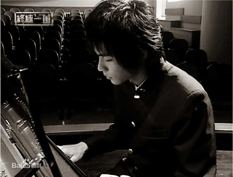 最全炎亚纶(Aaron、Arron)在《终极一班 》丁小雨中的壁纸