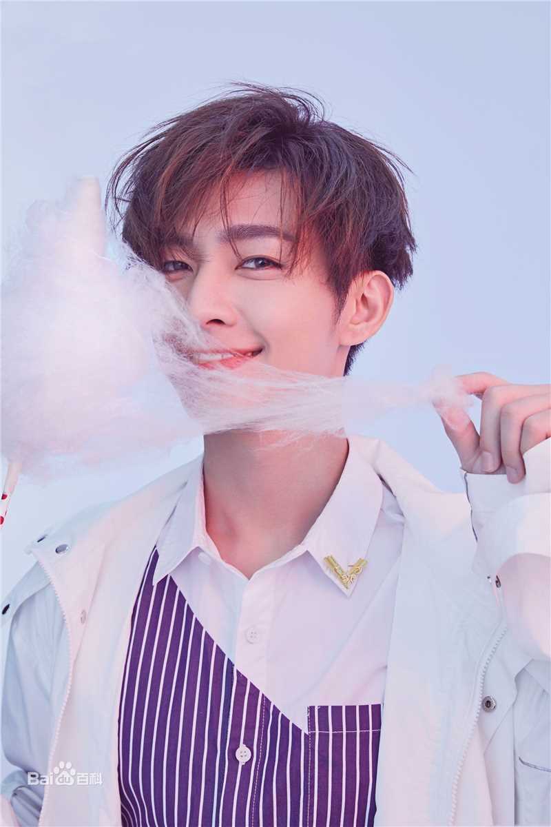 炎亚纶(Aaron、Arron)最全壁纸