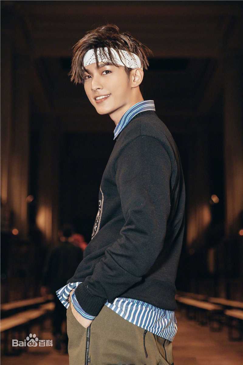 炎亚纶(Aaron、Arron)最全壁纸