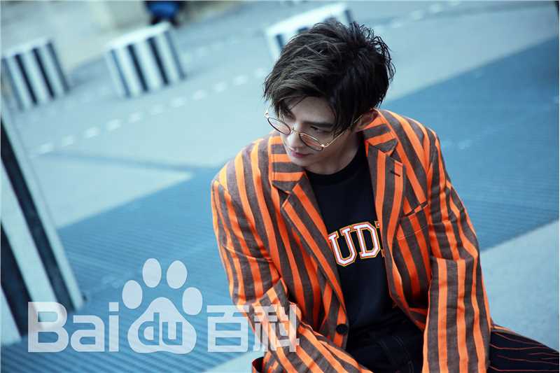 炎亚纶(Aaron、Arron)灵魂冒险王素颜照相册