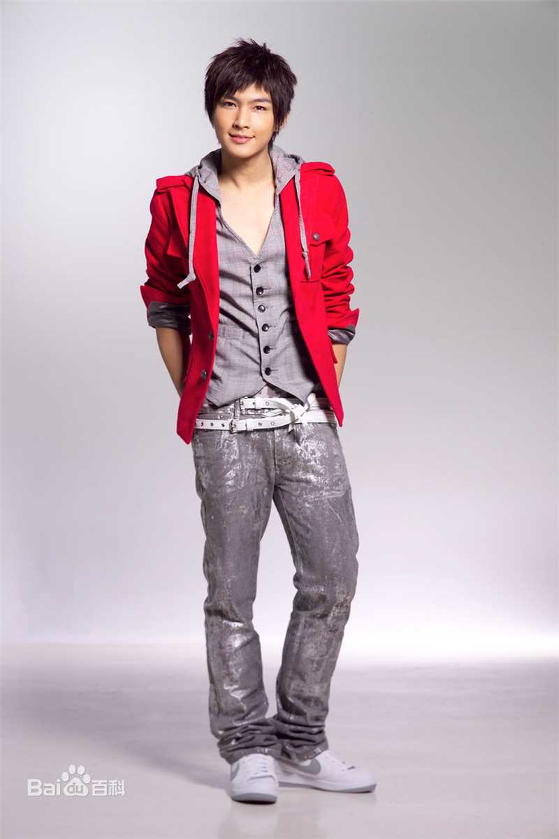 炎亚纶(Aaron、Arron)最新壁纸