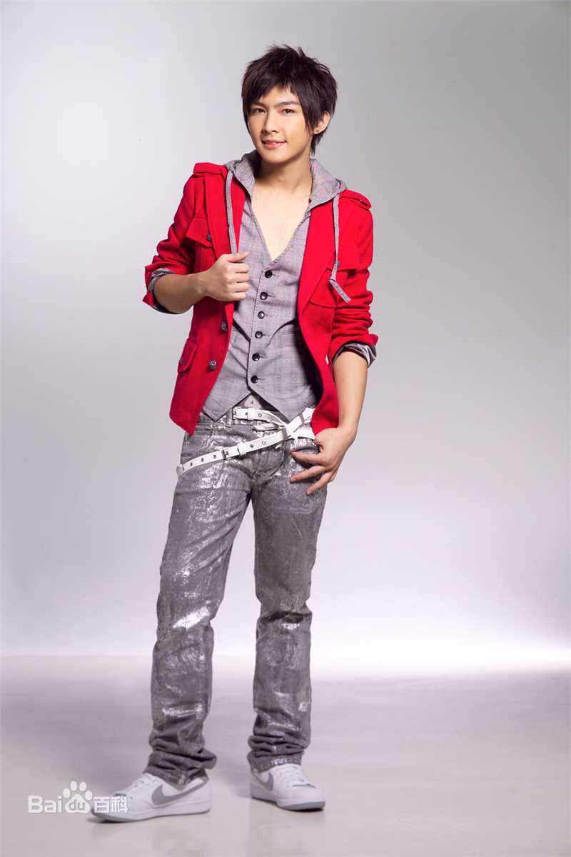 炎亚纶(Aaron、Arron)最新壁纸