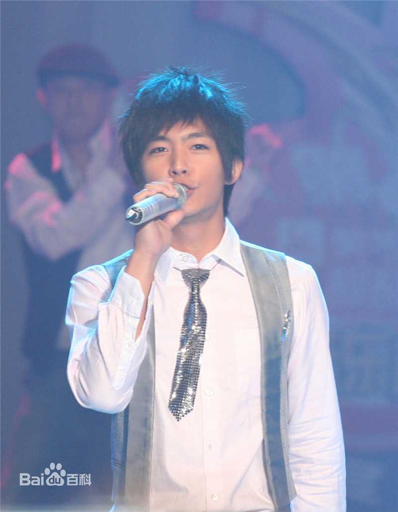 炎亚纶(Aaron、Arron)蒙牛音乐风云榜性感图片壁纸